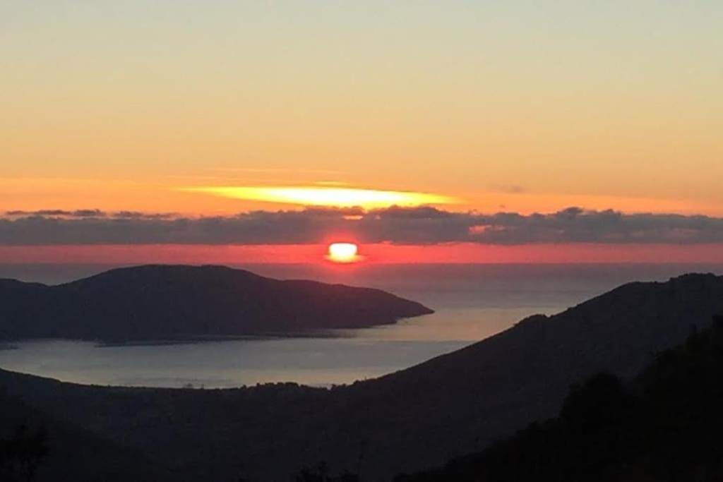F3 80m², Vue Sur Mer. Arrivee Possible En Semaine Calcatoggio (Corsica)